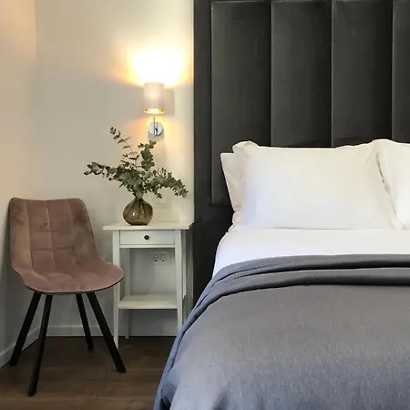 Antares Luxury Casa de hóspedes 3*