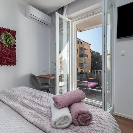 Antares Rooms Split 3* 스플리트