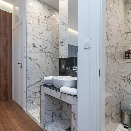 Antares Luxury Pensión Split
