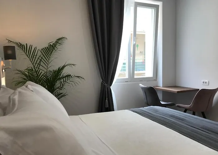 ゲストハウス Antares Luxury スプリト